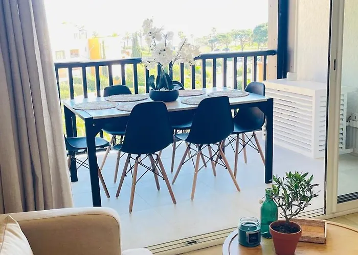 Апартаменты Blue Marine, Vue Mer, 2 *